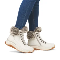 R-Evolution -talvinilkkuri